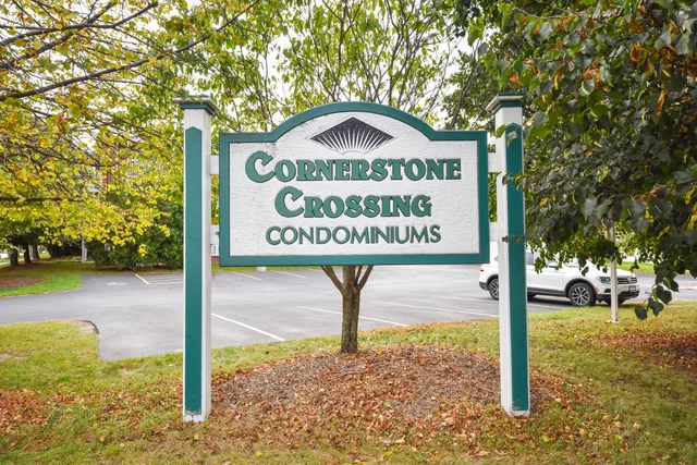 $160,000 | 3243 South 92nd Street, Unit 111, Milwaukee, WI 53227