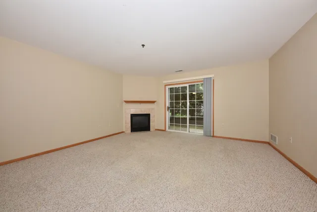 $160,000 | 3243 South 92nd Street, Unit 111, Milwaukee, WI 53227