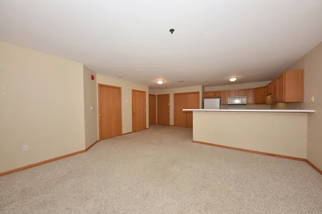 $160,000 | 3243 South 92nd Street, Unit 111, Milwaukee, WI 53227