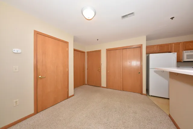 $160,000 | 3243 South 92nd Street, Unit 111, Milwaukee, WI 53227