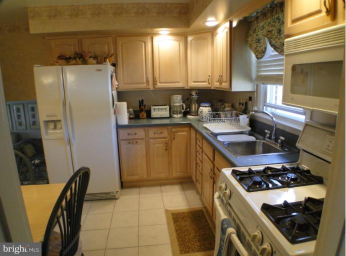 8404 Coco Road Rosedale, MD 21237 - Photo 4 of 17 Kitchen