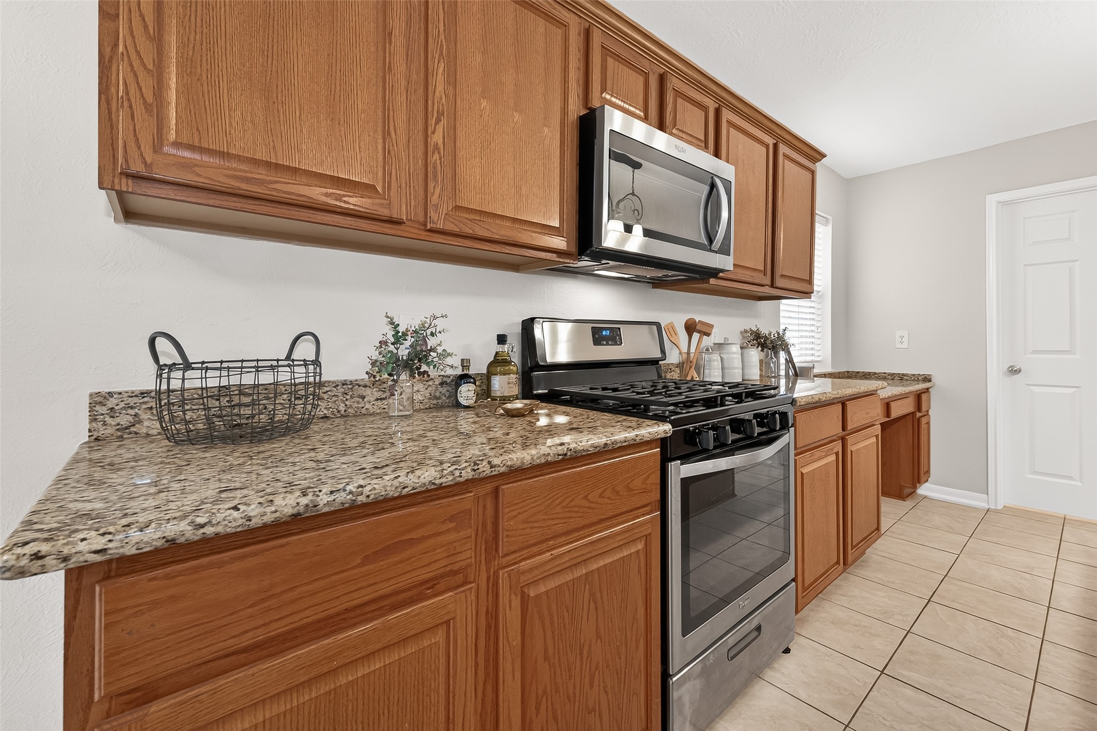 21411 Delridge Lane Spring, TX 77388 - Photo 16 of 35