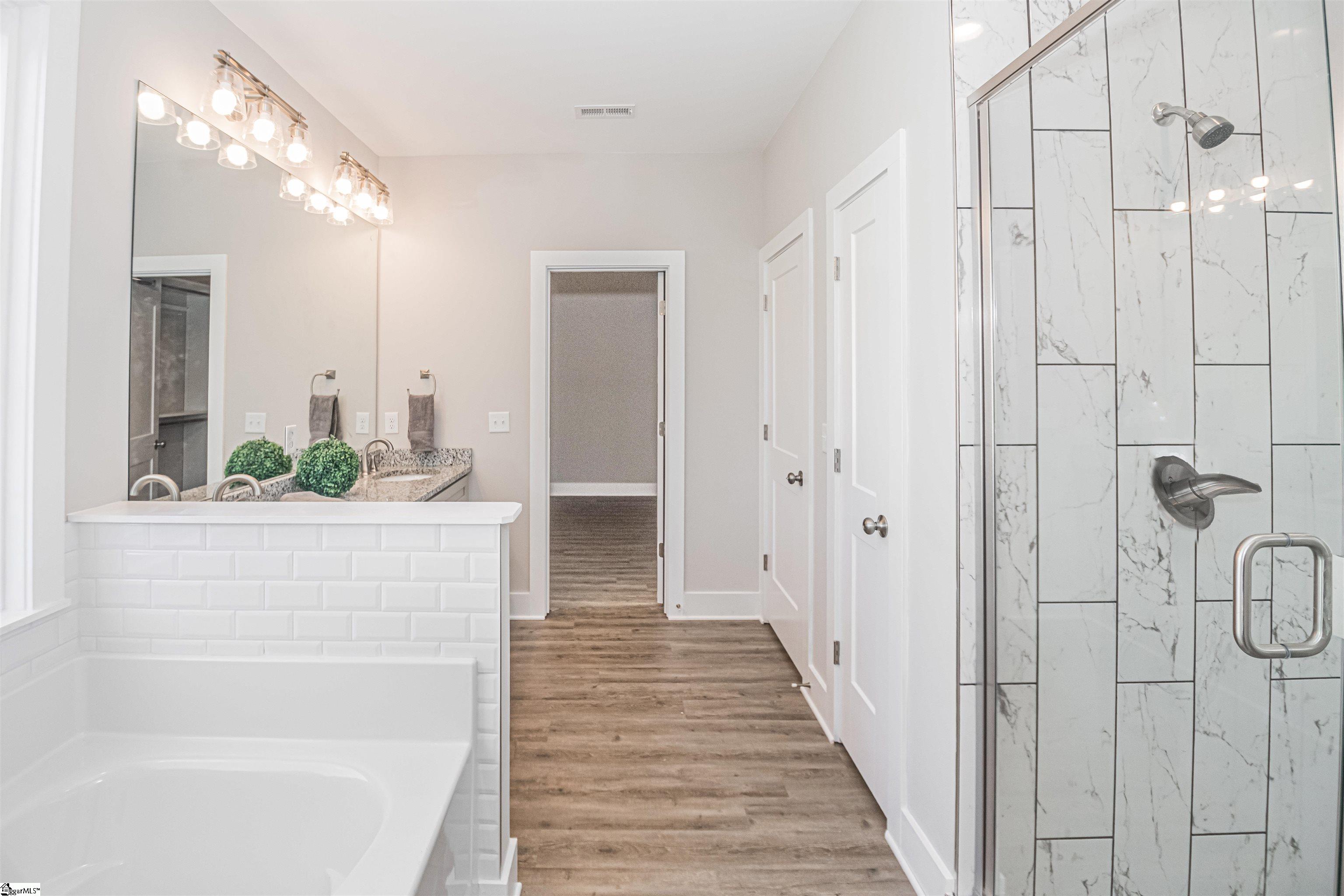 216 Plantation Road Greenville, SC 29605 - Photo 24 of 35 Gallery Image 24