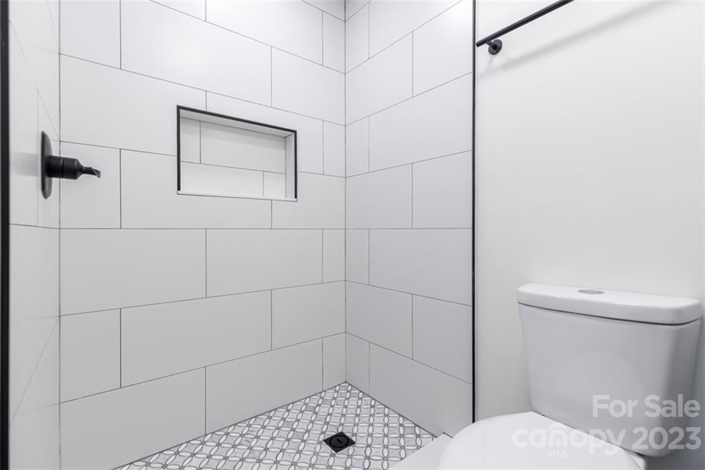 70 Longview Road Asheville, NC 28806 - Photo 12 of 35 Gallery Image 12