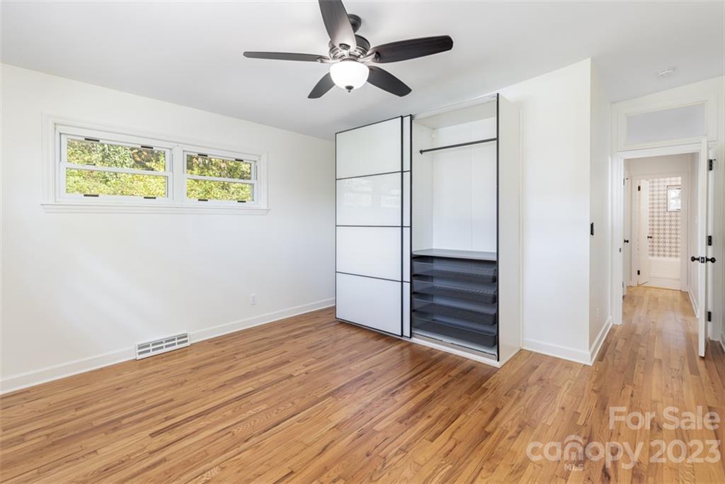 70 Longview Road Asheville, NC 28806 - Photo 7 of 35 Gallery Image 7