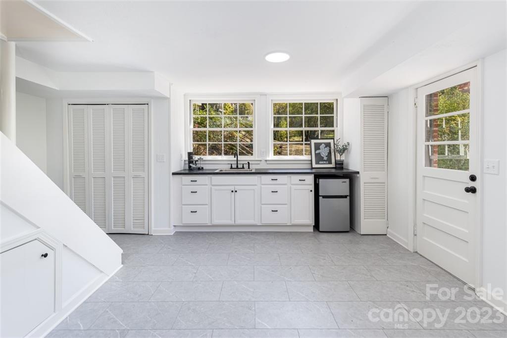 70 Longview Road Asheville, NC 28806 - Photo 10 of 35 Gallery Image 10