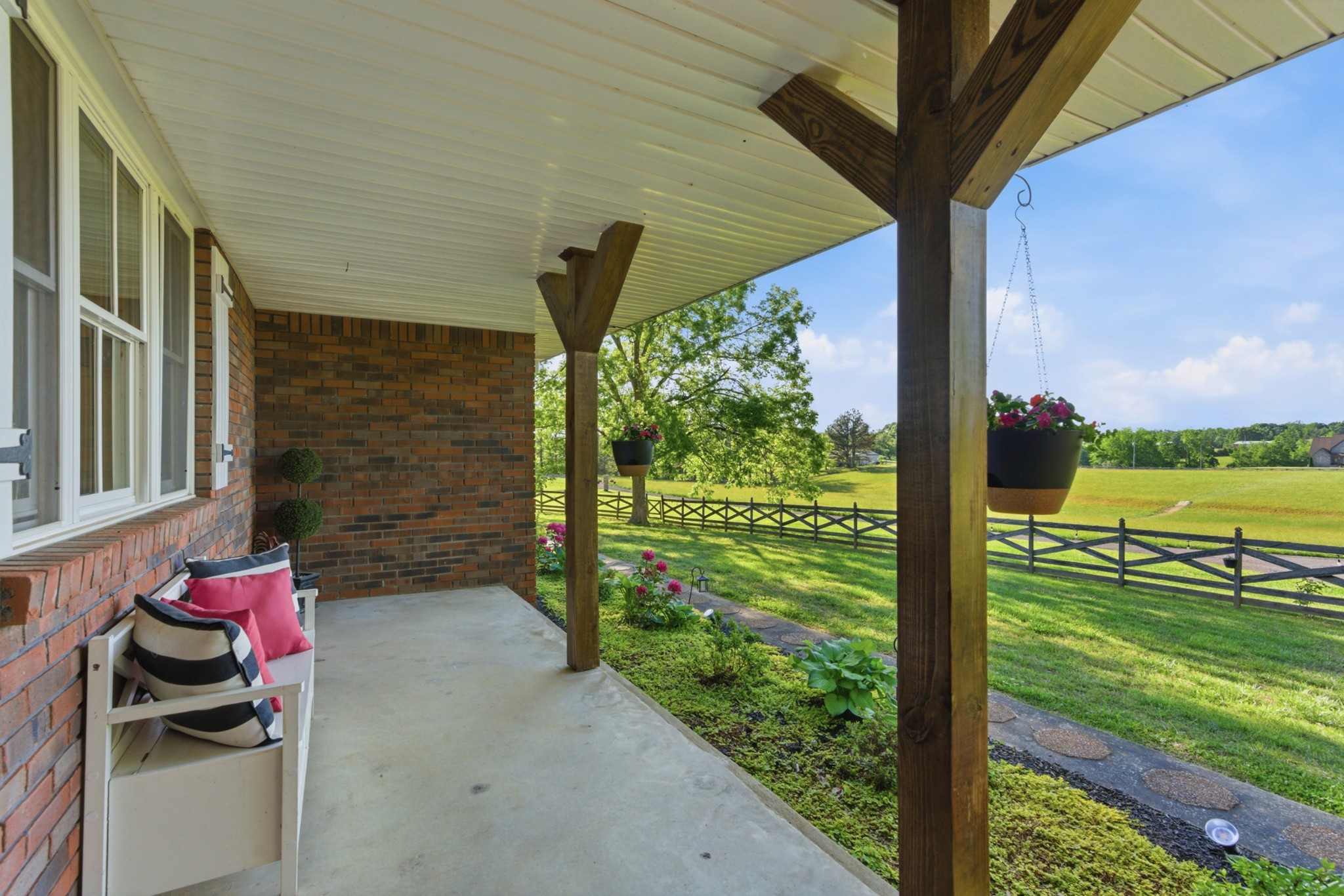 450 Paul Thompson Road Bethpage, TN 37022 - Photo 6 of 48