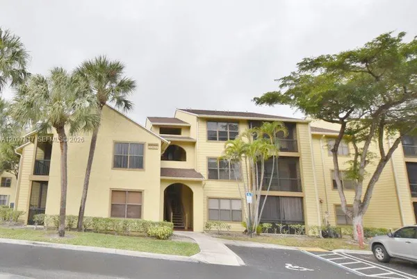 $1,700 | 2307 North Congress Avenue, Unit 24, Boynton Beach, FL 33426