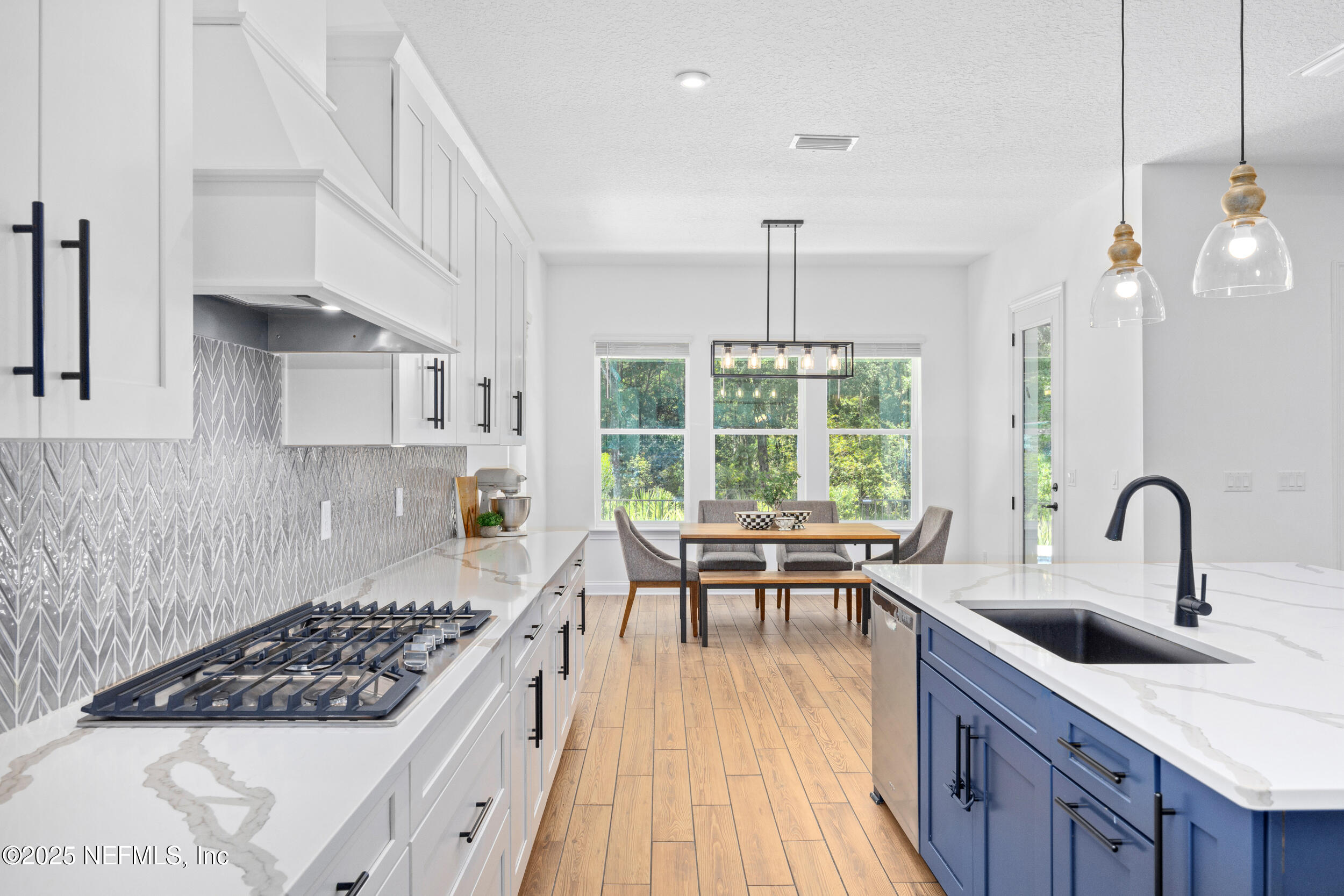 379 Footbridge Road St. Johns, FL 32259 - Photo 21 of 66 Quartz Counters & Tile Backsplash!