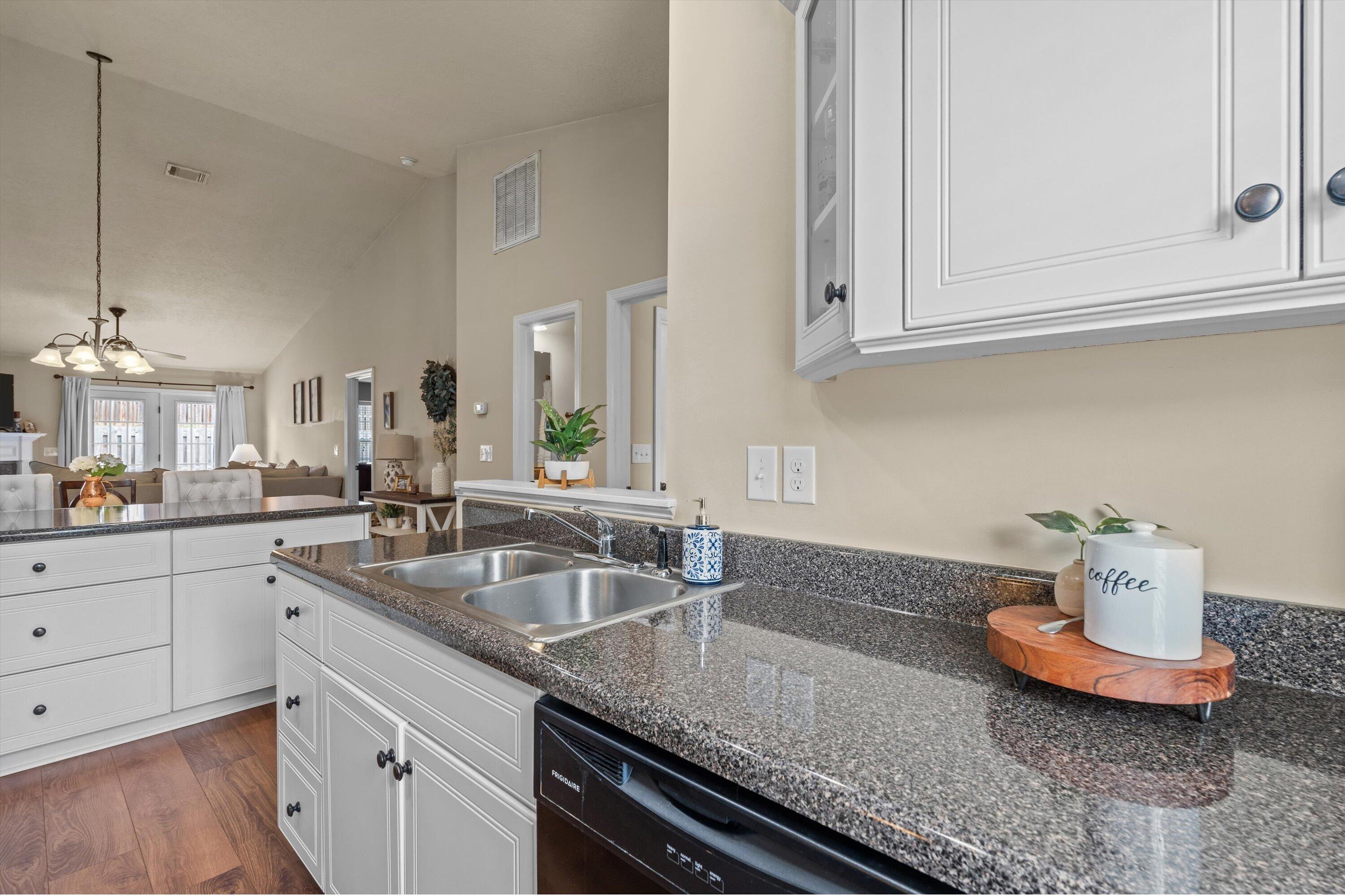 314 York Lane Augusta, GA 30909 - Photo 10 of 43 14-AIV09652_0029_AIV09519