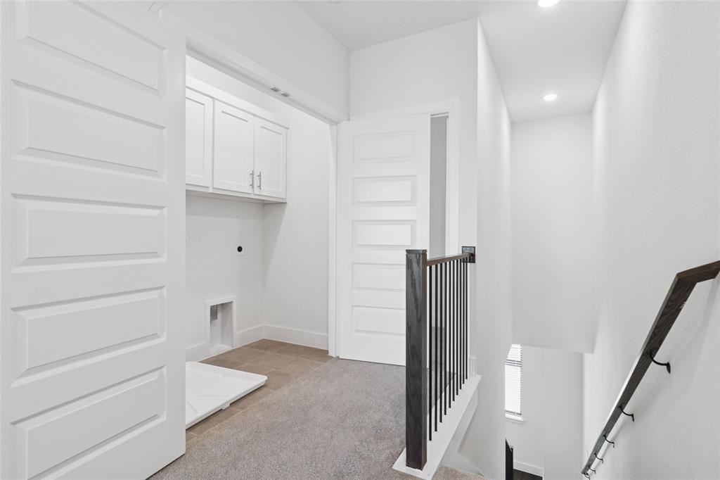 714 Resort Drive Rowlett, TX 75088 - Photo 17 of 30 a view of walk in closet