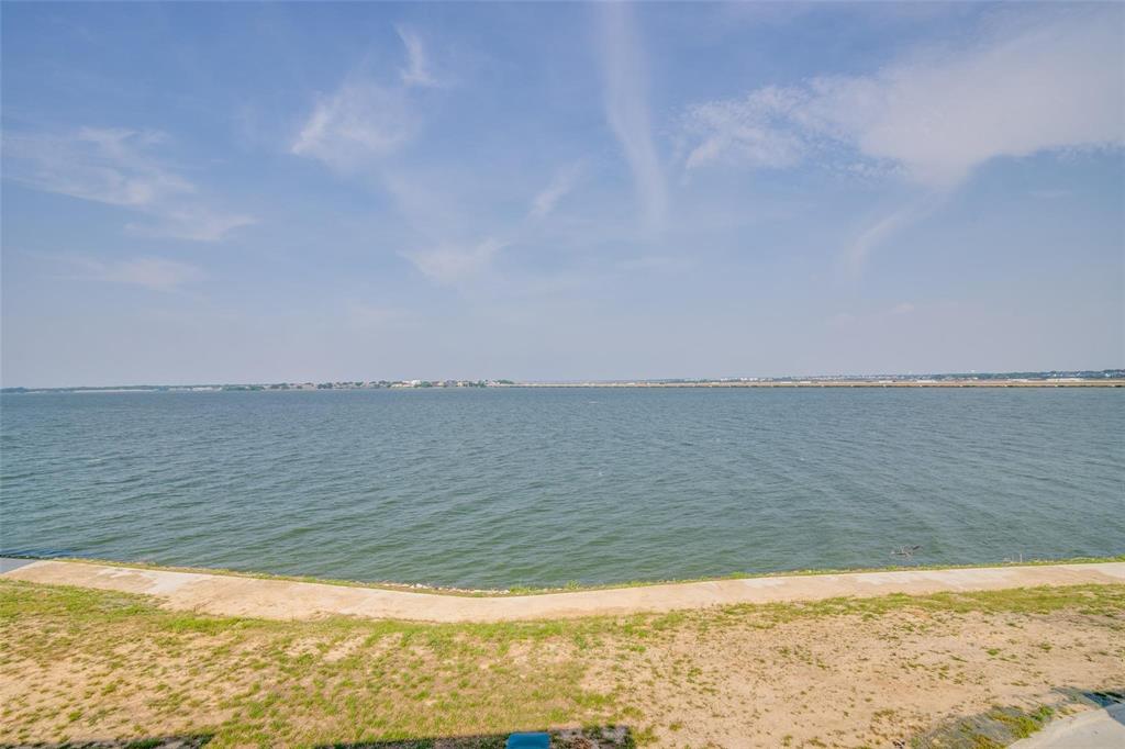 714 Resort Drive Rowlett, TX 75088 - Photo 25 of 30 a view of a water and an ocean