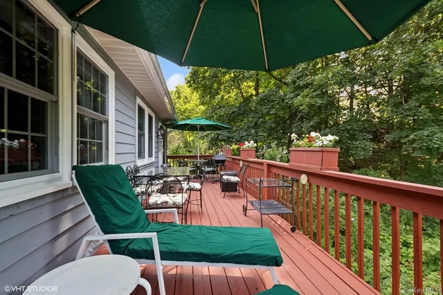 $460,000 | 13 Lamplight Street, Beacon, NY 12508