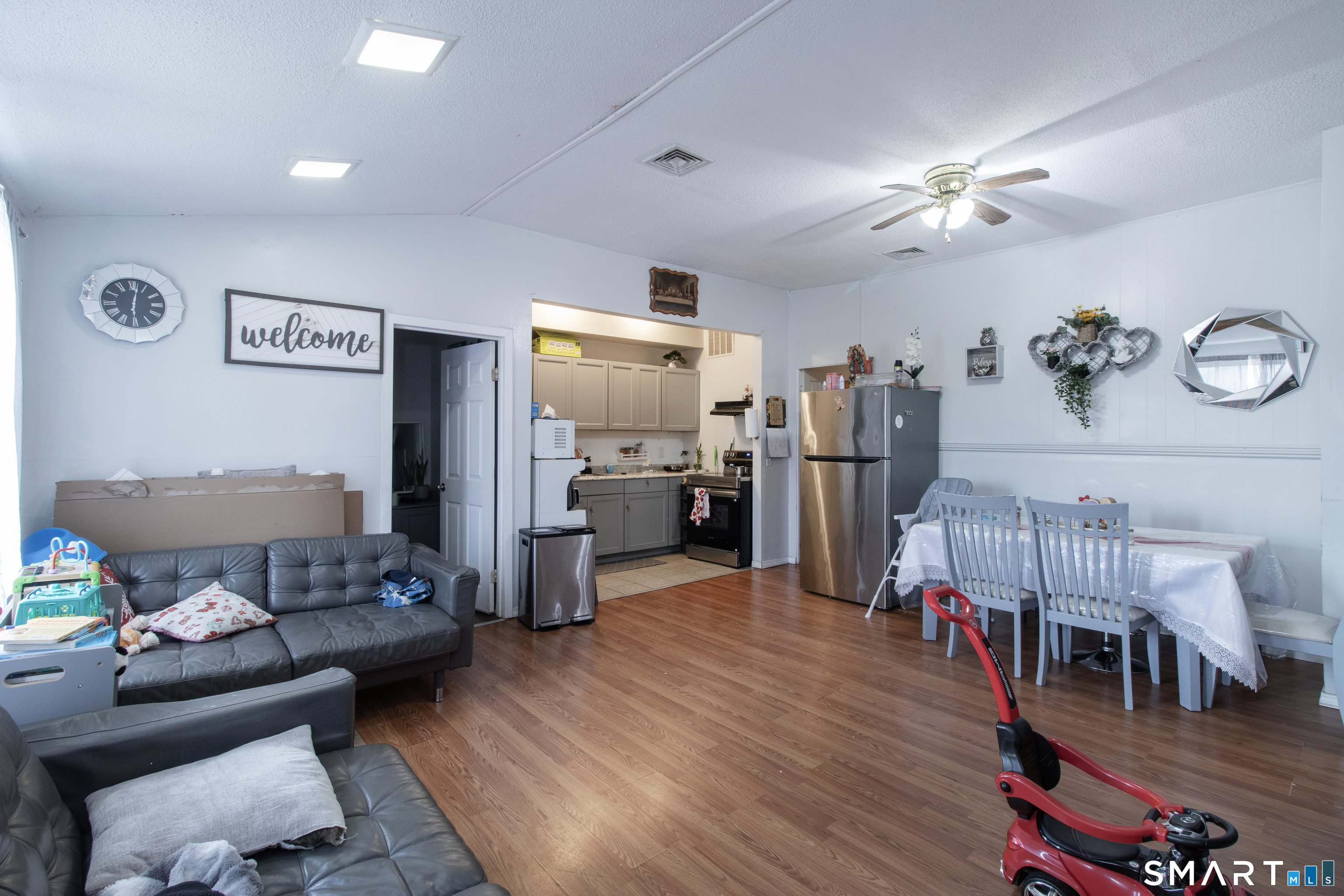 296 East Main Street Clinton, CT 06413 - Photo 28 of 32