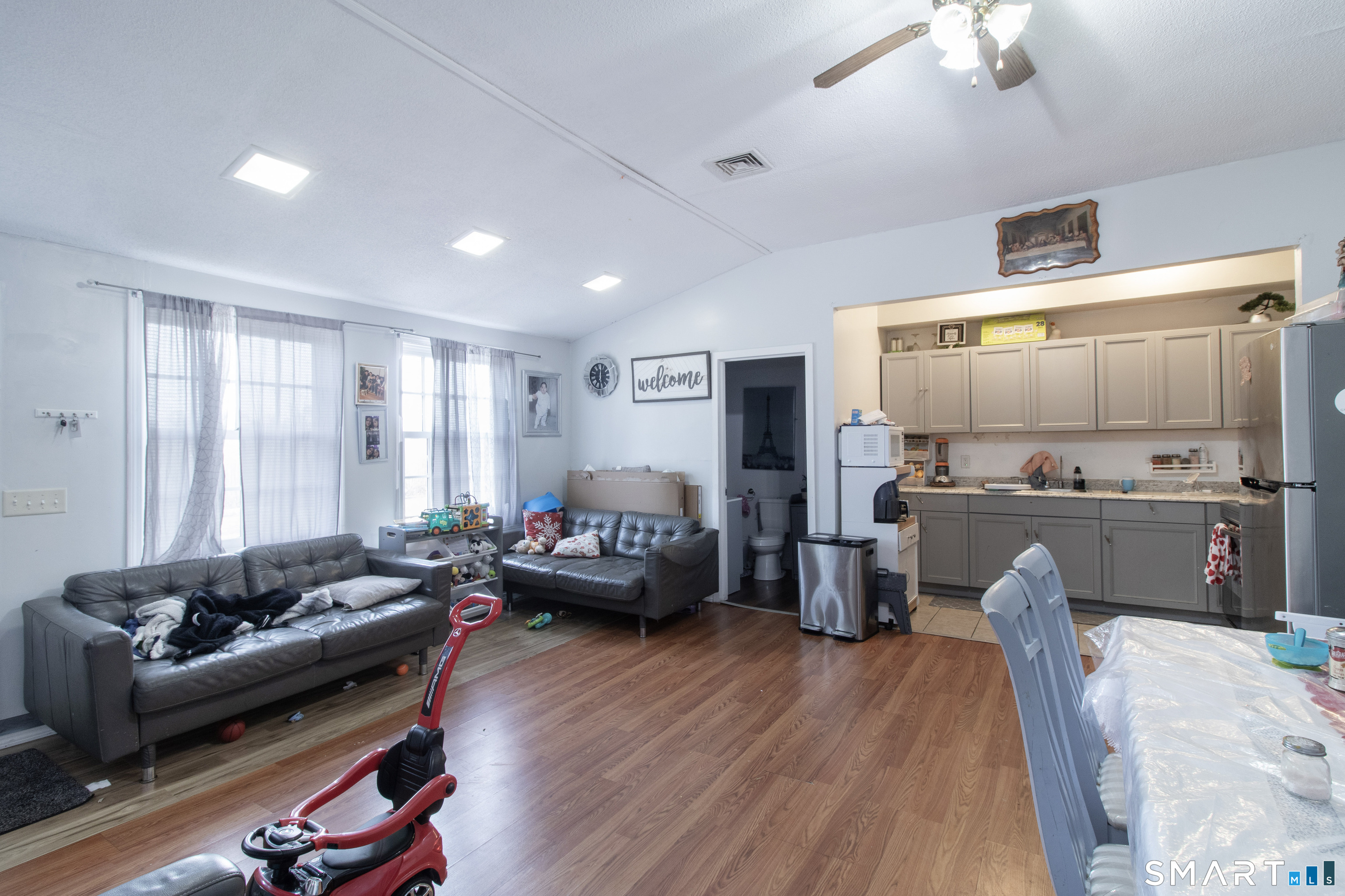 296 East Main Street Clinton, CT 06413 - Photo 29 of 32