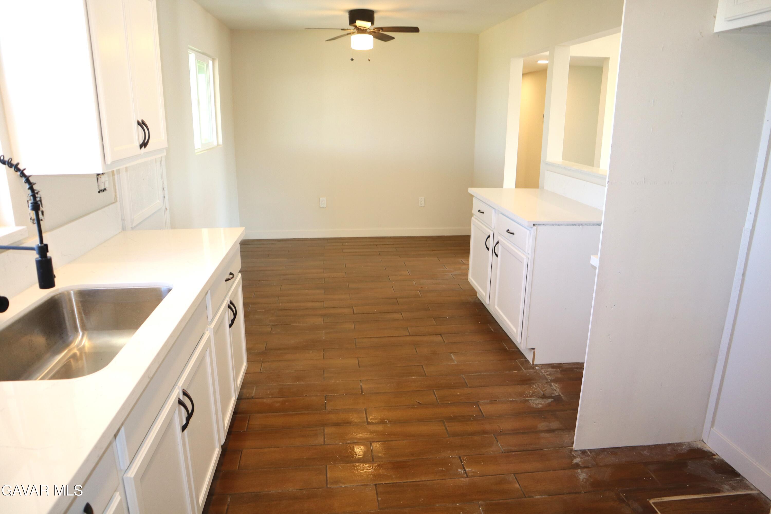 12639 Daisy Street Boron, CA 93516 - Photo 7 of 22 IMG_2604