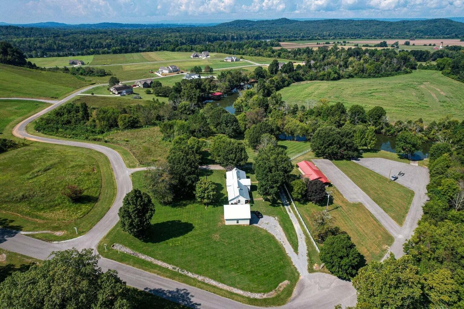 49 Espalier Drive Decatur, TN 37322 - Photo 26 of 29