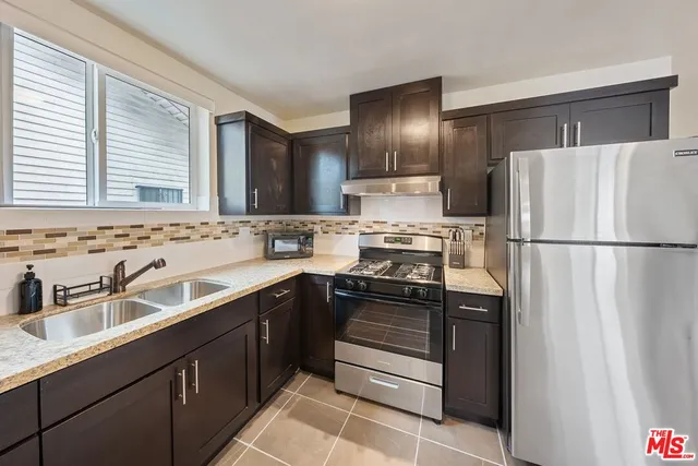 $5,200 | 5912 South Flower Street, Los Angeles, CA 90003