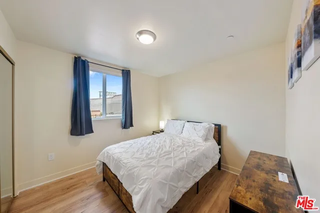 $5,200 | 5912 South Flower Street, Los Angeles, CA 90003