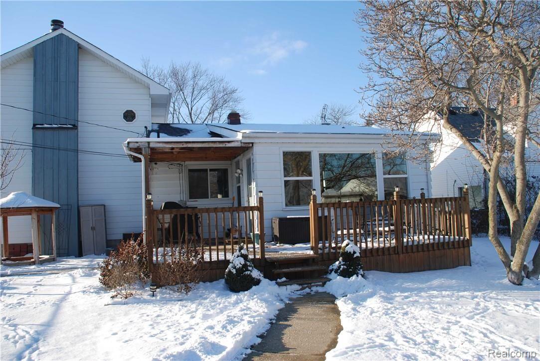 879 Rambow Drive Monroe, MI 48161 - Photo 14 of 55 8.jpg