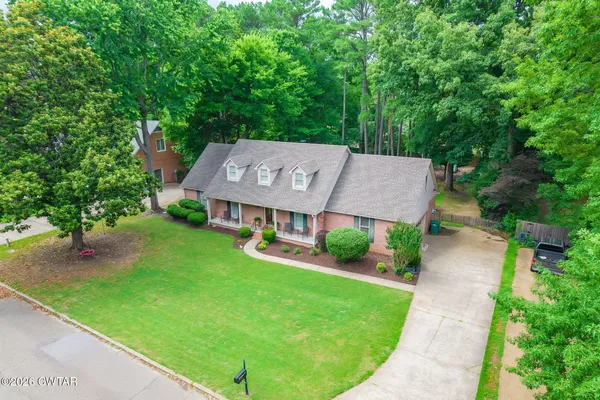 $395,000 | 49 Sunhaven Drive, Jackson, TN 38305