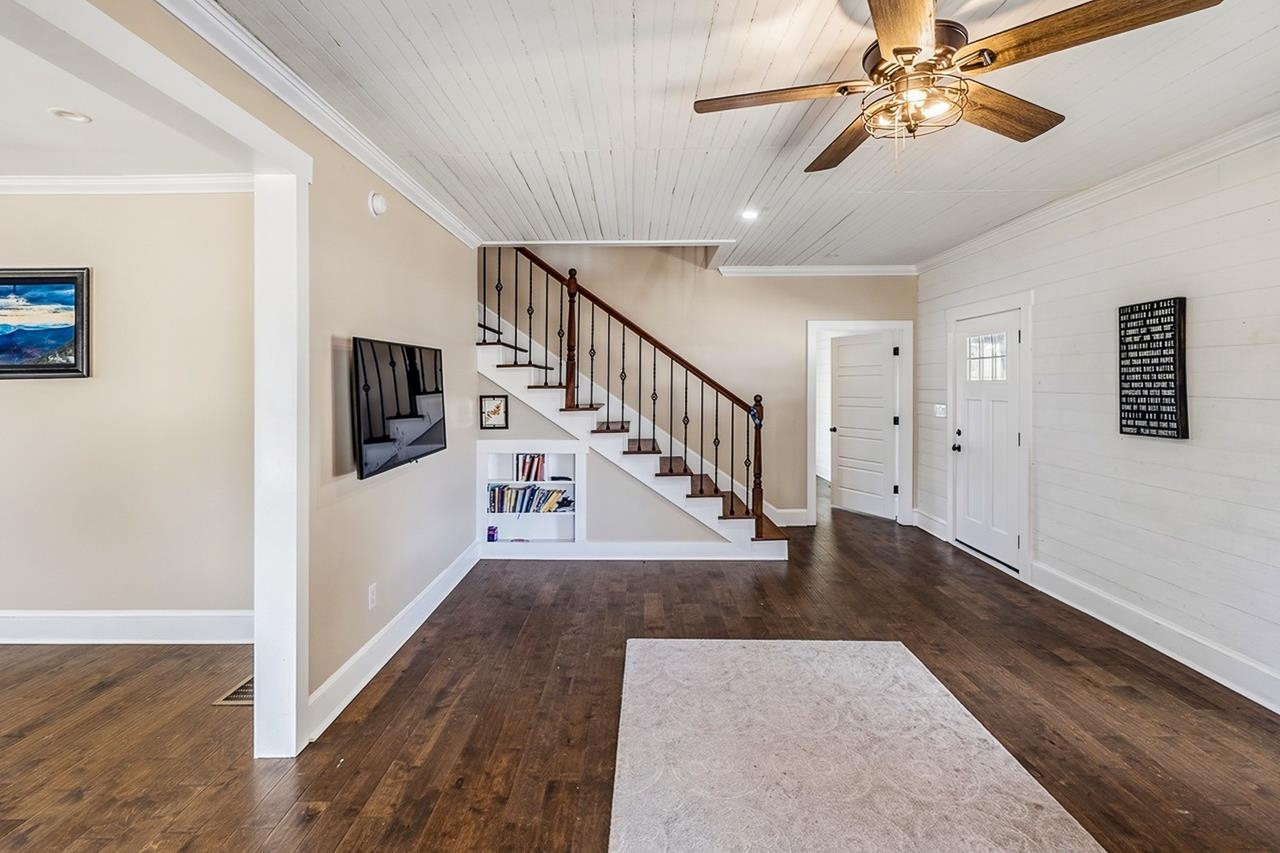 314 Depot Street Campobello, SC 29322 - Photo 11 of 42