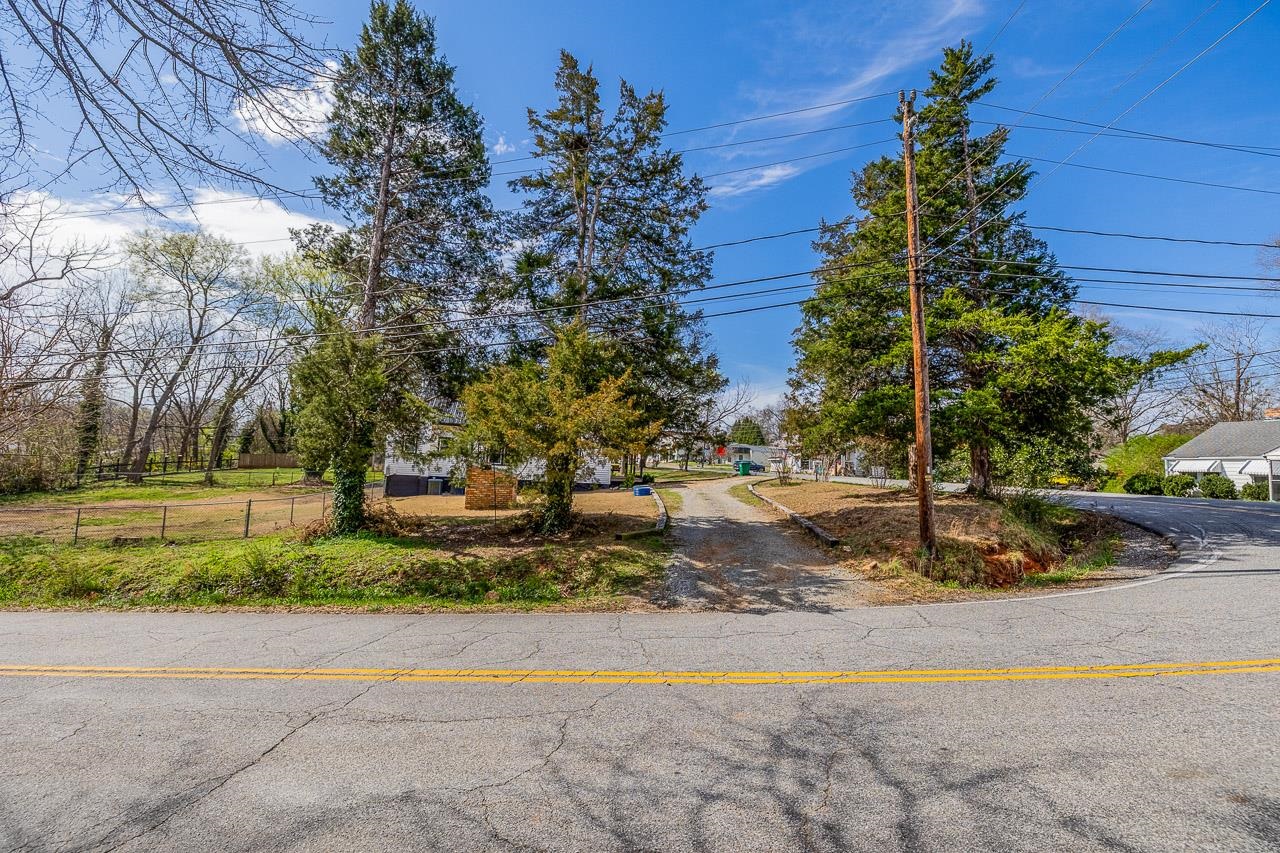 314 Depot Street Campobello, SC 29322 - Photo 41 of 42