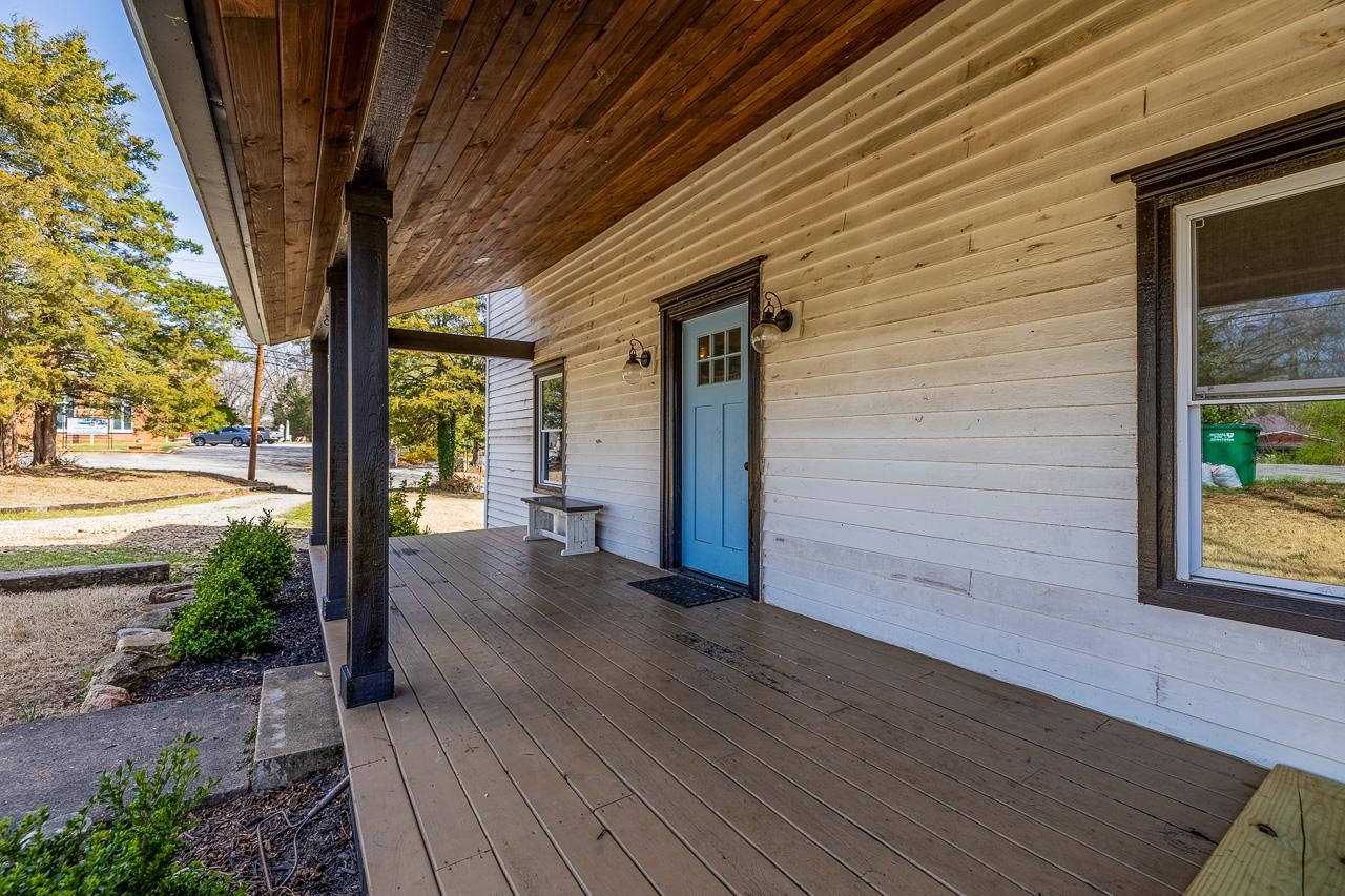 314 Depot Street Campobello, SC 29322 - Photo 6 of 42