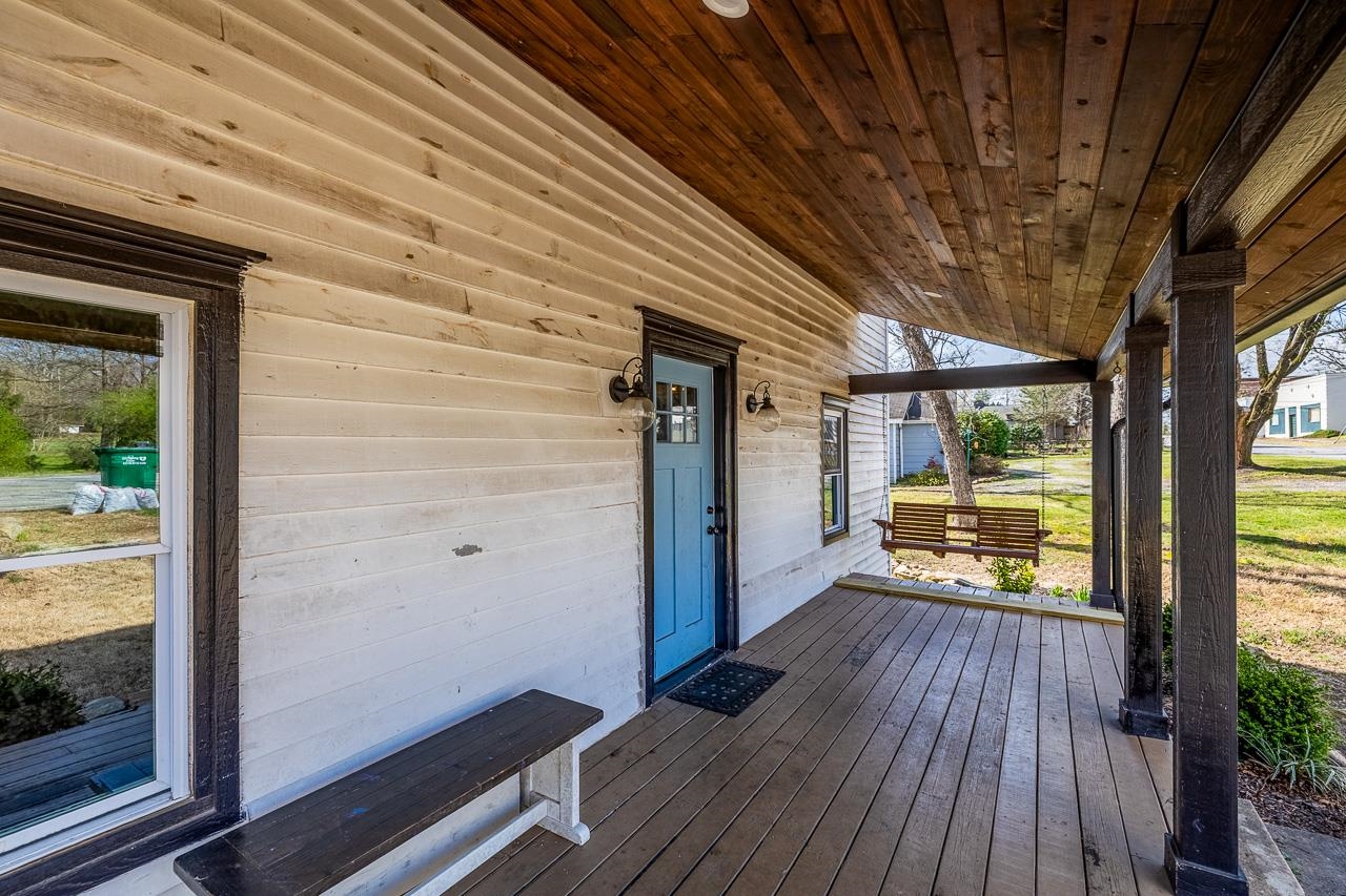 314 Depot Street Campobello, SC 29322 - Photo 7 of 42