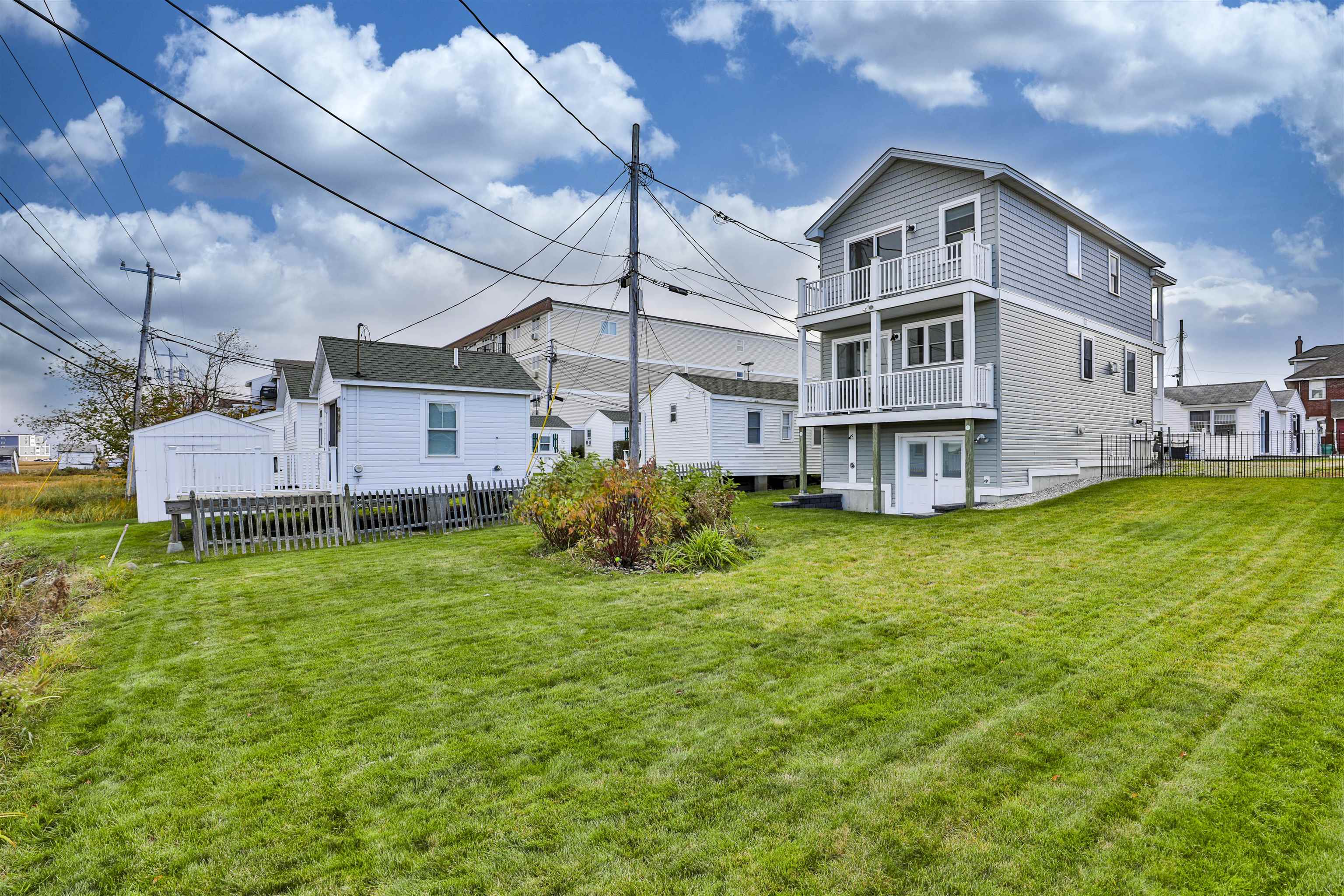 401 C Ocean Boulevard Hampton, NH 03842 - Photo 2 of 36