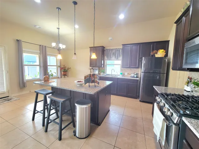 $2,200 | 142 Round Lake Drive, Rosenberg, TX 77469