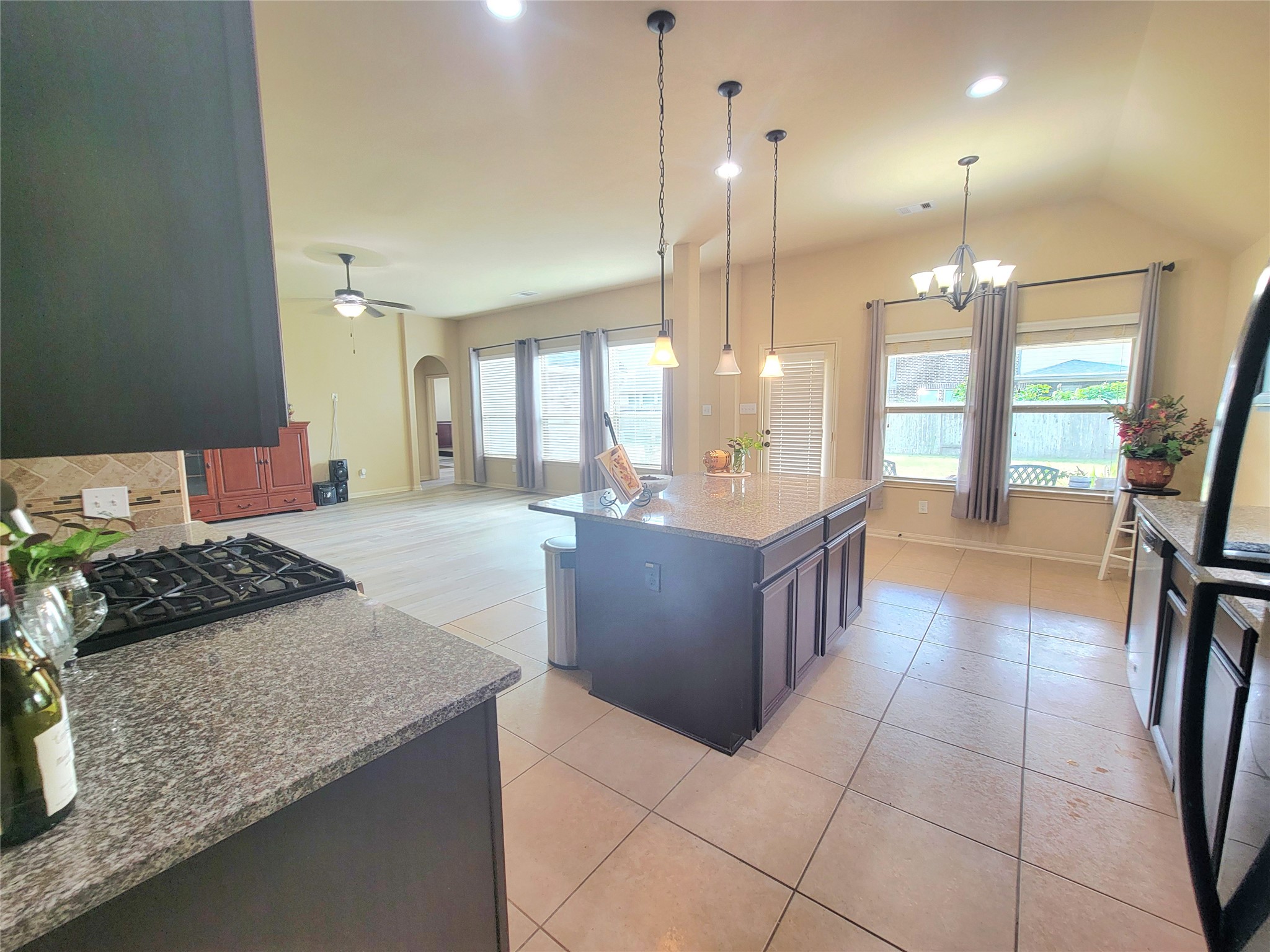 142 Round Lake Drive Rosenberg, TX 77469 - Photo 6 of 14