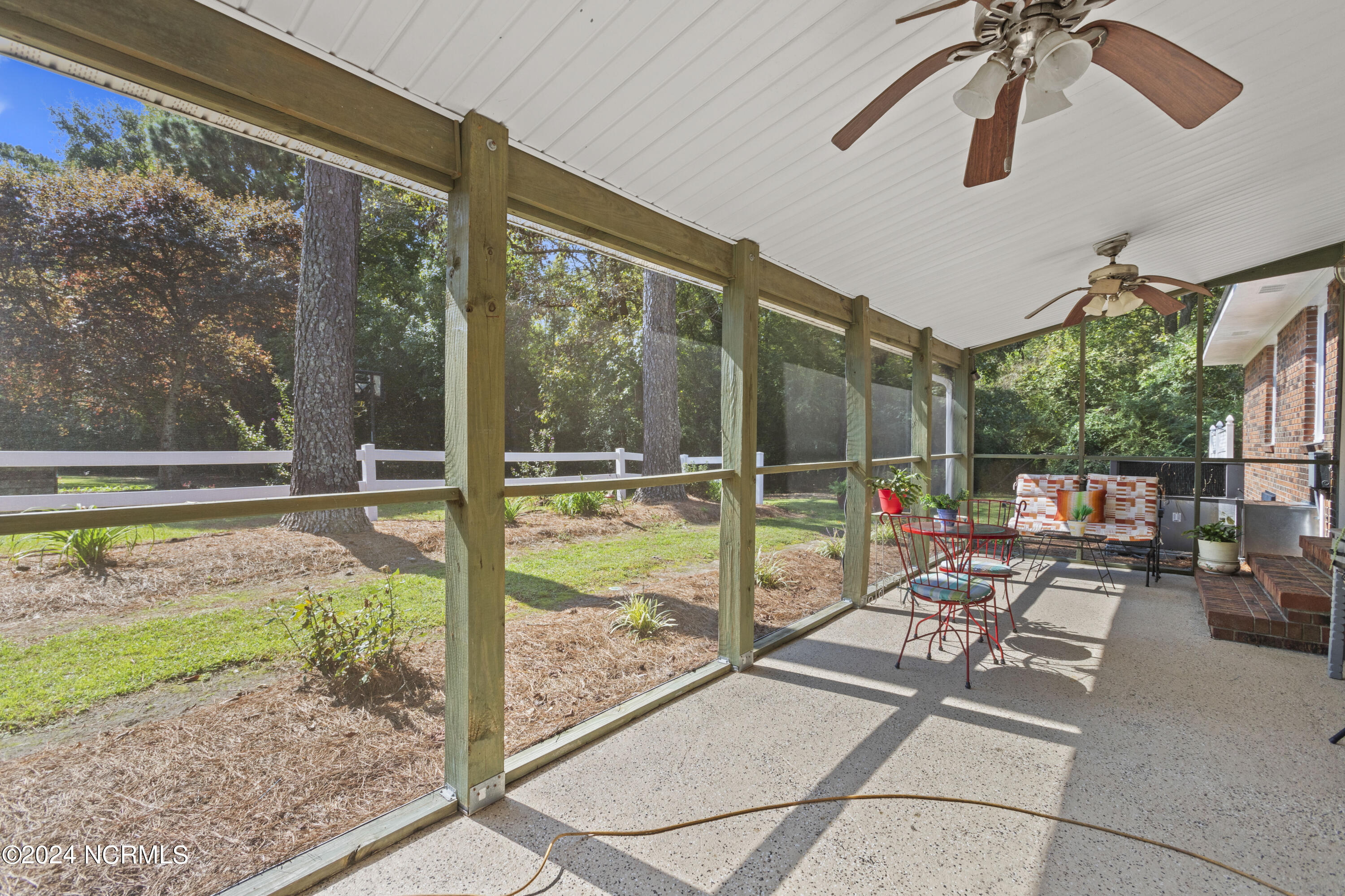 157 Haw Branch Road Richlands, NC 28574 - Photo 28 of 49 28
