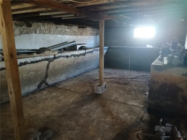 $89,000 | 114 North Main Street, Liberal, MO 64762