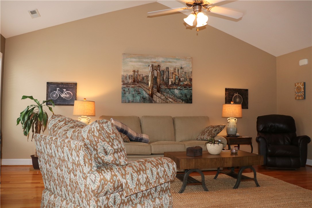 100 Windham Drive Anderson, SC 29621 - Photo 8 of 48