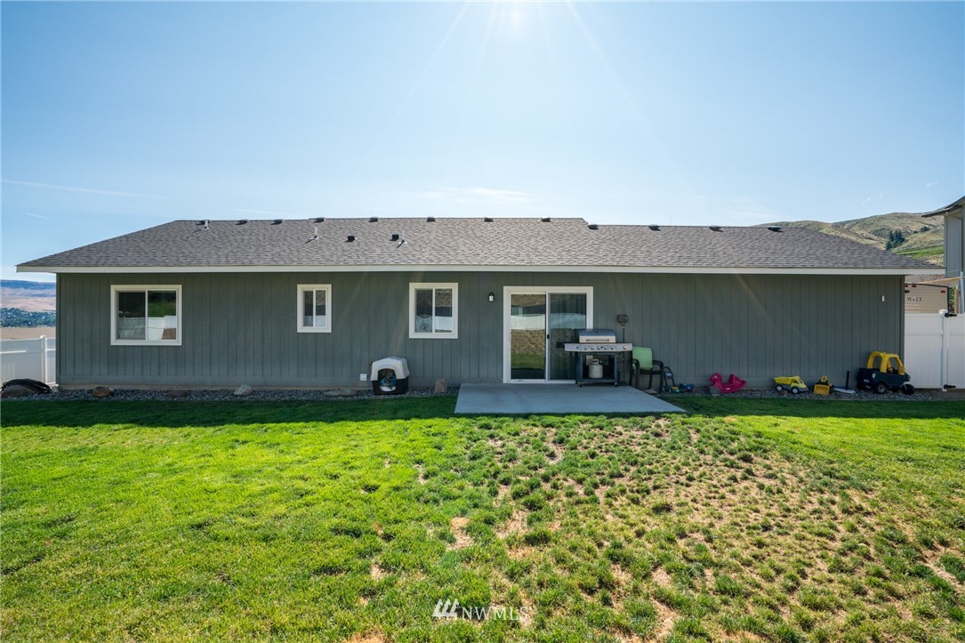 2157 Citation Loop Wenatchee, WA 98801 - Photo 8 of 34 Gallery Image 8
