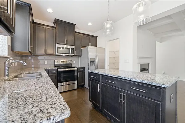 $2,275 | 2730 Kemp Court, Conyers, GA 30094