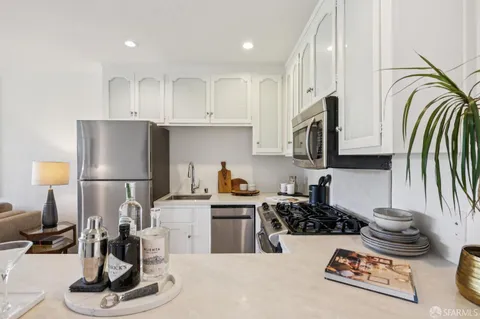 $945,000 | 2311 Scott Street, Unit 4, San Francisco, CA 94115