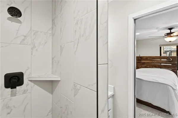 $850,000 | 472 Osage Oaks Drive, Climax Springs, MO 65324