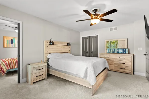 $850,000 | 472 Osage Oaks Drive, Climax Springs, MO 65324