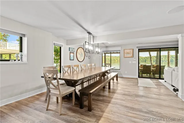 $875,000 | 472 Osage Oaks Drive, Climax Springs, MO 65324