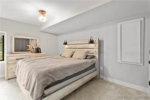 $850,000 | 472 Osage Oaks Drive, Climax Springs, MO 65324