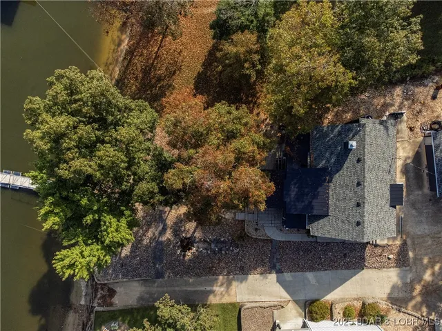 $875,000 | 472 Osage Oaks Drive, Climax Springs, MO 65324