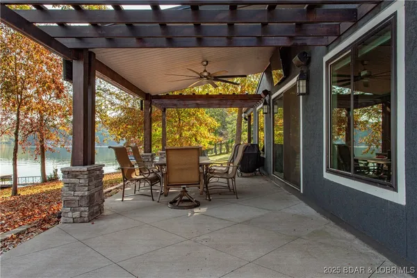 $850,000 | 472 Osage Oaks Drive, Climax Springs, MO 65324