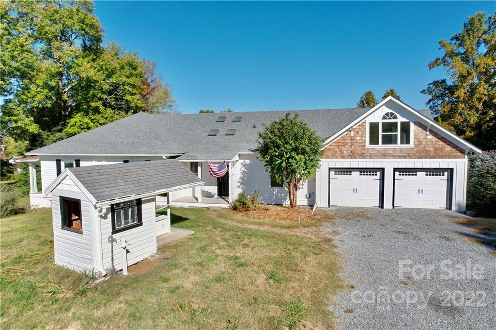 506 Ridge Road Marion, NC 28752 - Photo 3 of 34 Gallery Image 3