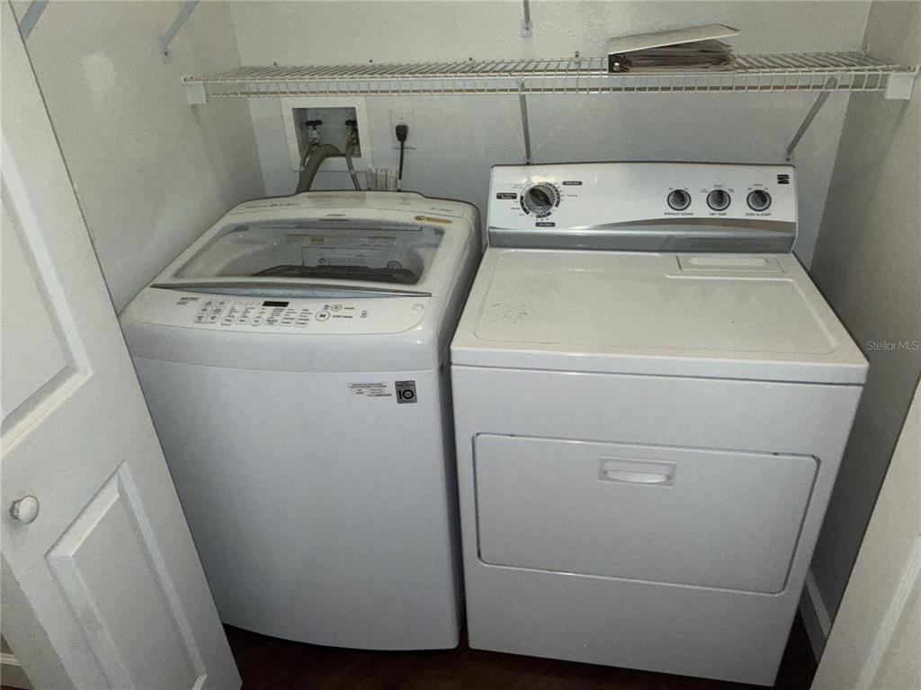 550 Cranes Way, Unit 116 Altamonte Springs, FL 32701 - Photo 18 of 29 a utility room with dryer and washer