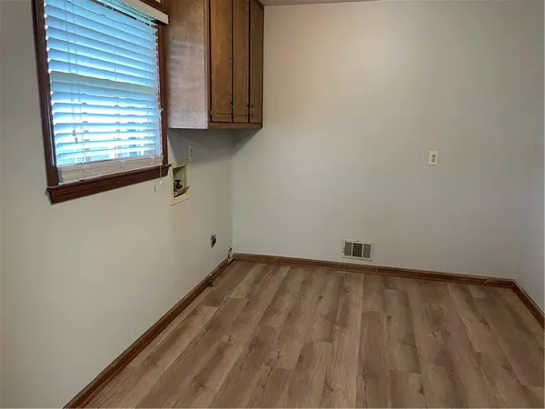 $2,500 | 119 Sawnee Drive, Cumming, GA 30040