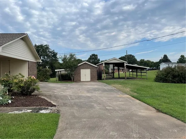 $2,500 | 119 Sawnee Drive, Cumming, GA 30040