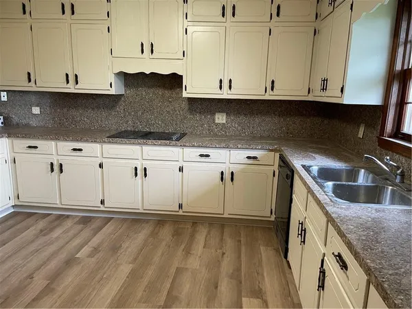 $2,500 | 119 Sawnee Drive, Cumming, GA 30040