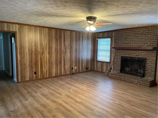 $2,500 | 119 Sawnee Drive, Cumming, GA 30040